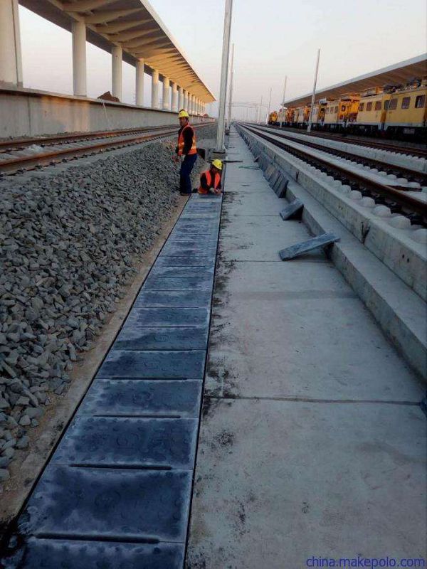 怎么挑選高鐵蓋板塑料模具